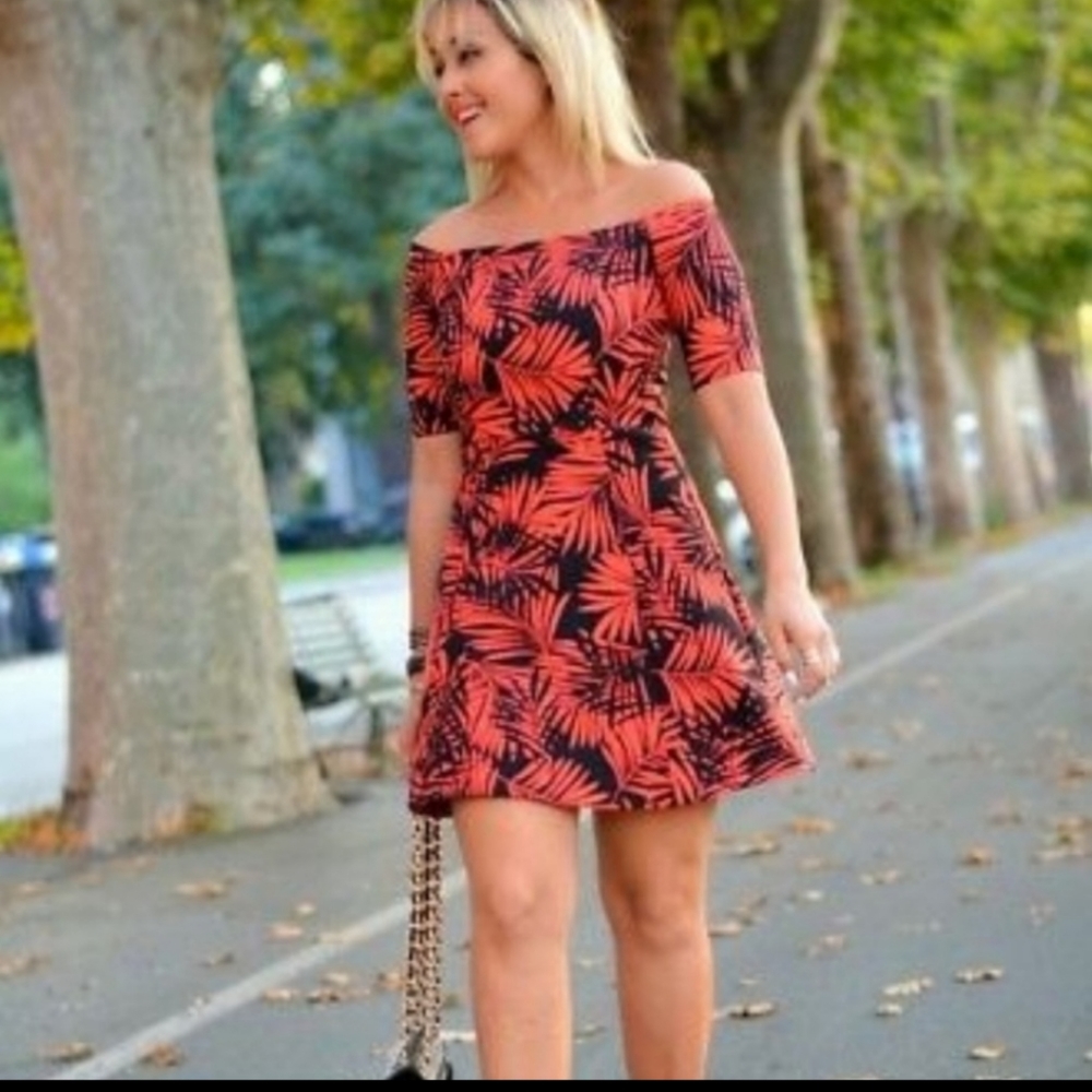 5 for $25 ❤Zara off the shoulder Palm print Dress Skirt